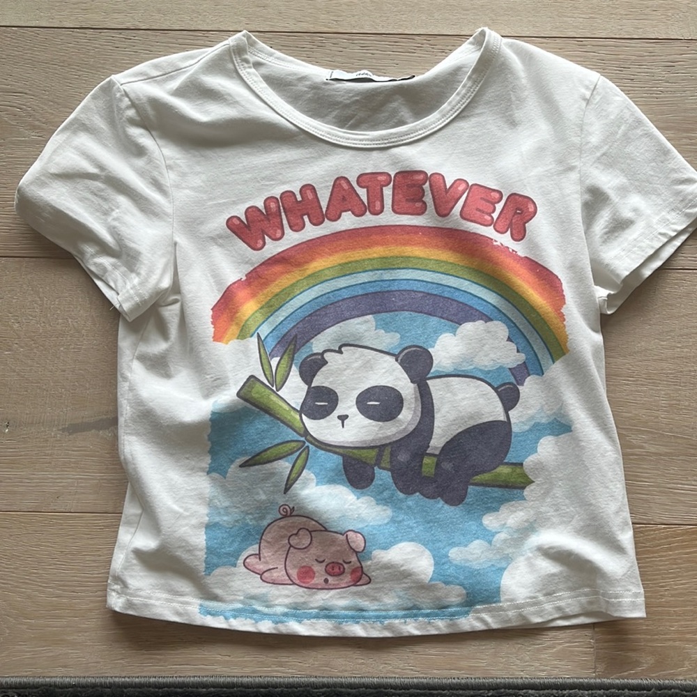 Adika, medium white cropped shirt with a rainbow and panda on the front